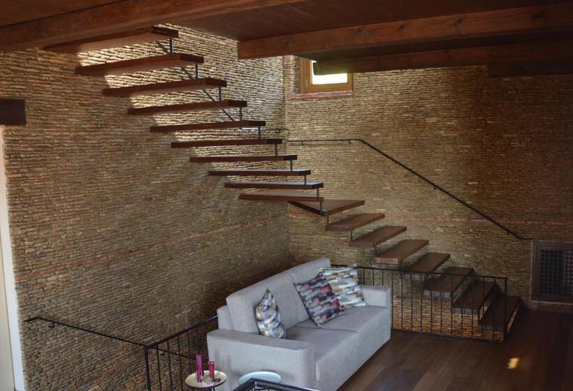 تختخواب و صبحانه Casarealia