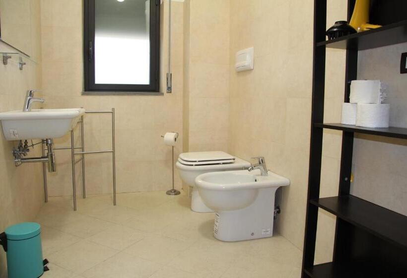 تختخواب و صبحانه Urban Pop Hostel & Bnb