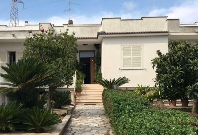 ベッドアンドブレックファースト Villa Meravigliosa Apartments   Nettuno   Nature & Sea Retreat