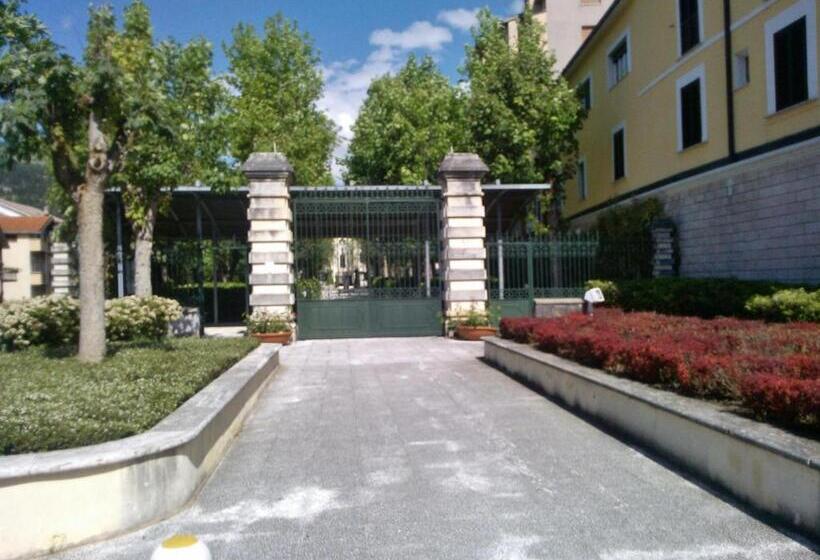 בית מלון כפרי Cercone