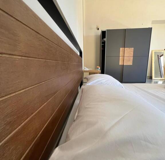 تختخواب و صبحانه Calua Experience View