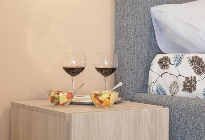 تختخواب و صبحانه Le Maioliche