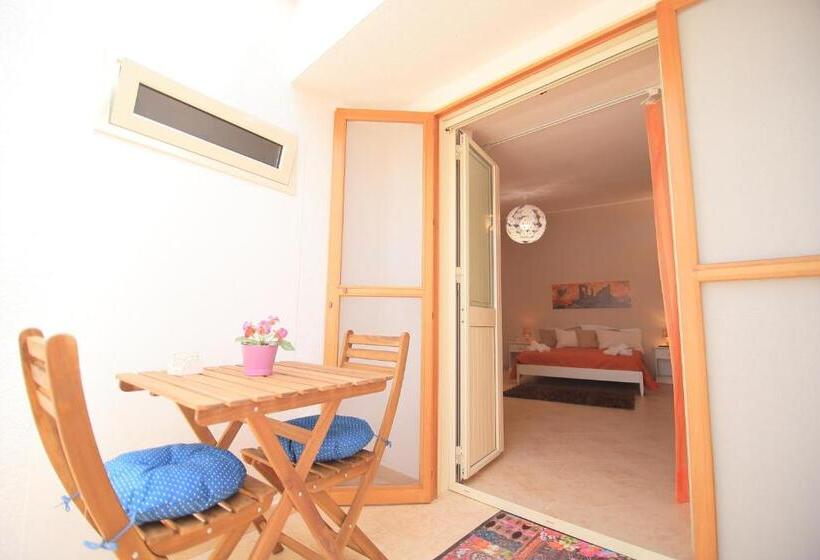 تختخواب و صبحانه Le Terrazze Di Pirandello