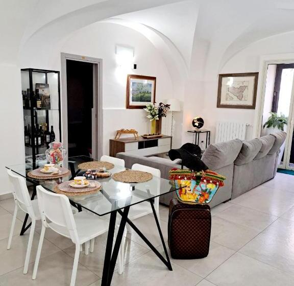 پانسیون Scuto Home