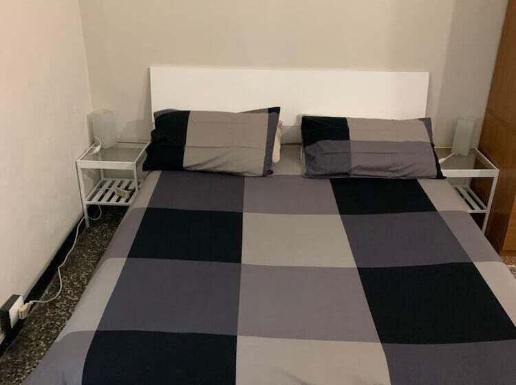 تختخواب و صبحانه Le Stanze Della Lanterna