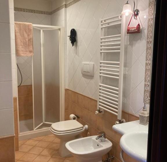 Jfk B & B