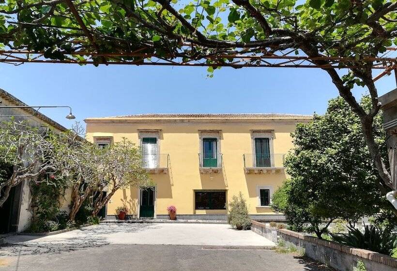 تختخواب و صبحانه Giardino Arancio