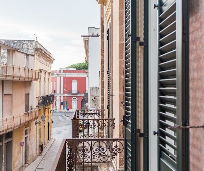 Palazzo Leuzzi B&b