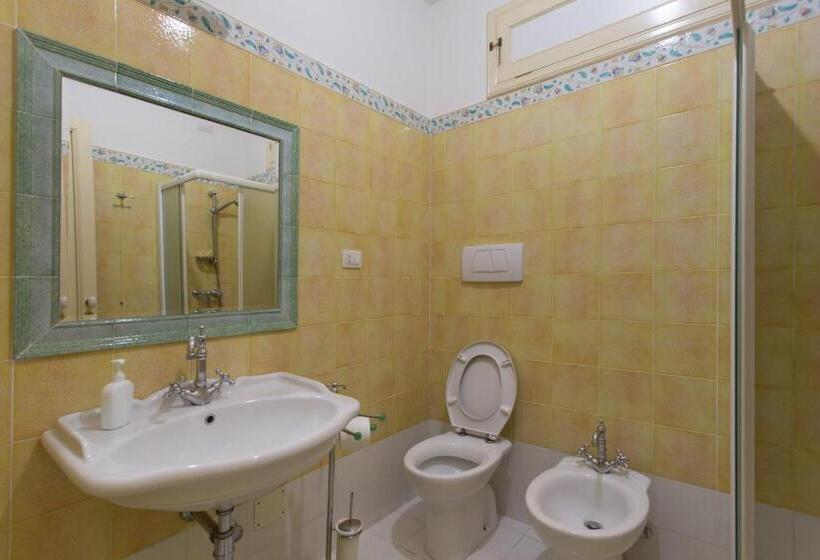 Palazzo Leuzzi B&b