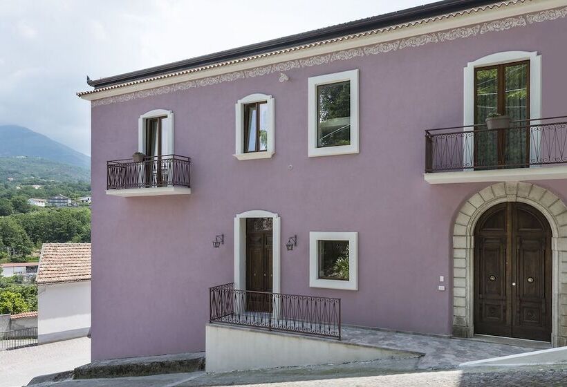 مبيت وإفطار Villa Alemi