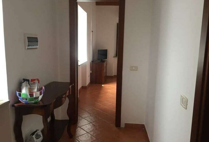 Пансион La Torretta Di Pollica