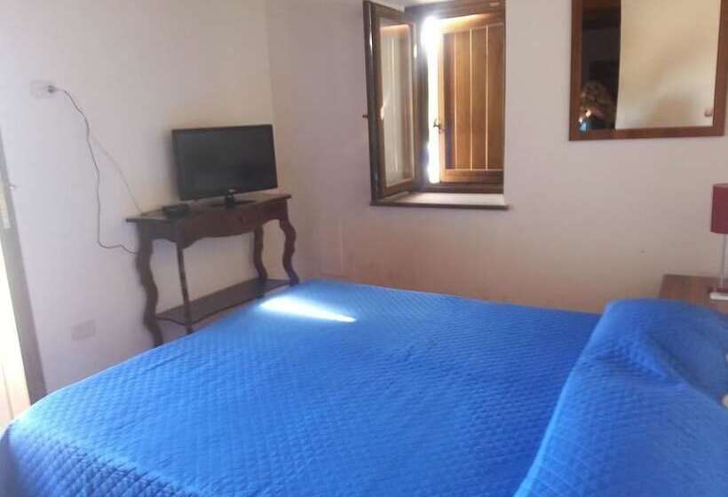 Пансион La Torretta Di Pollica