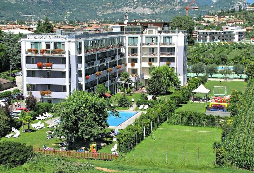 هتل Ambassador Suite