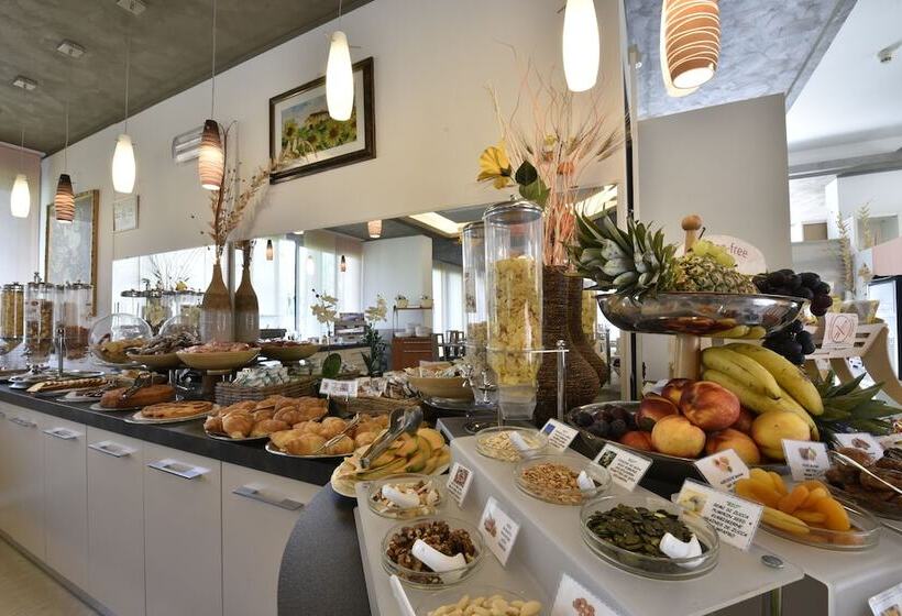 هتل Ambassador Suite