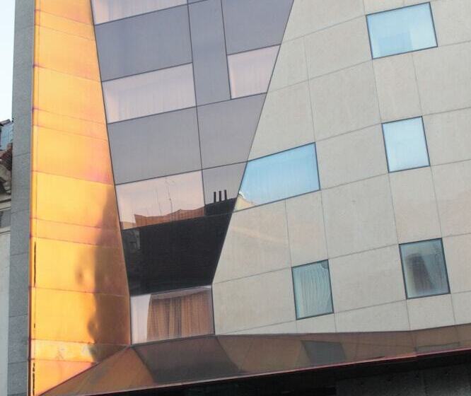 هتل Duke Romana City Center