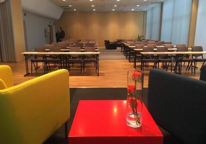 בית מלון כפרי Aiden By Best Western Haugesund Airport