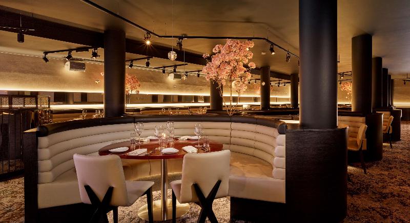 هتل The Westminster London, Curio Collection By Hilton