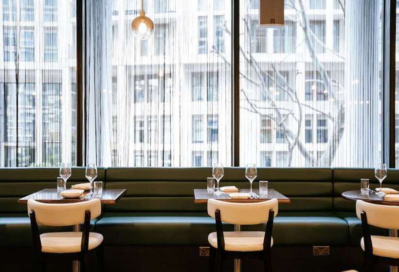 هتل The Westminster London, Curio Collection By Hilton