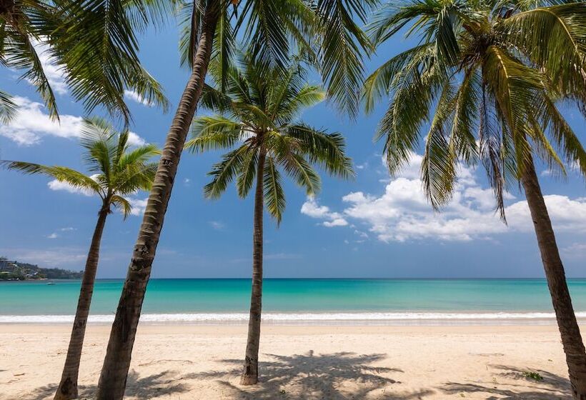 استراحتگاه Sunprime Kamala Beach