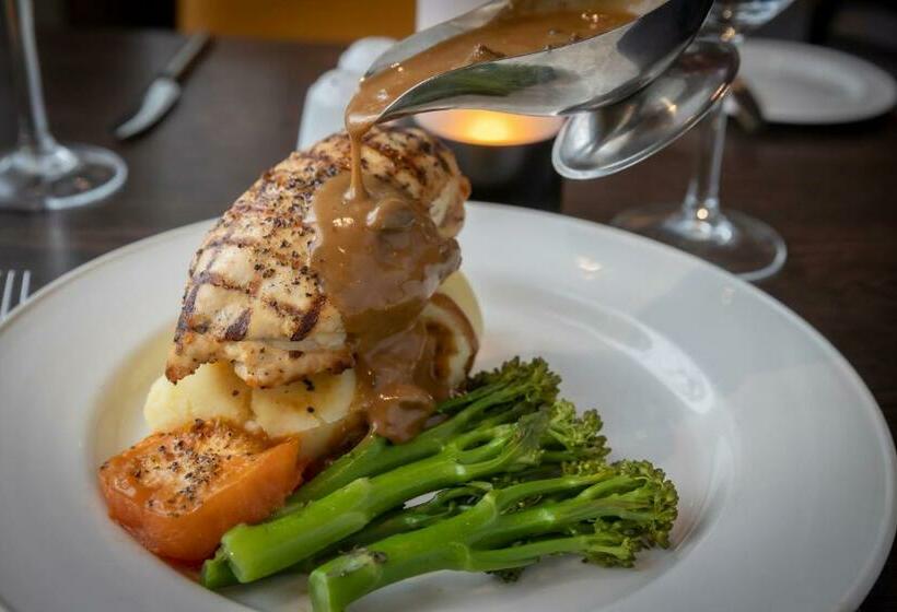 Maldron Hotel Belfast International Airport