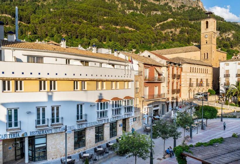 هتل Ciudad De Cazorla