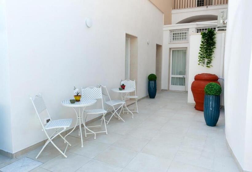 تختخواب و صبحانه Le Stanze Del Duomo