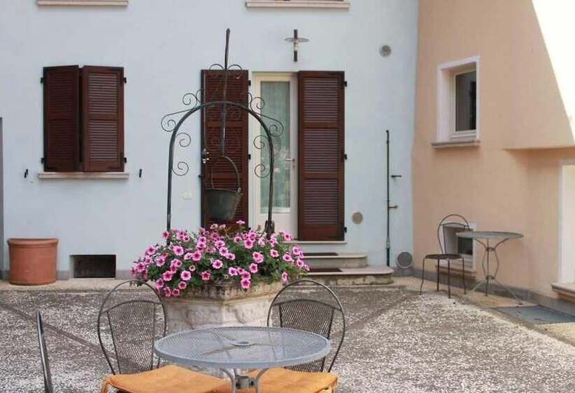 ホテル Borgo Alla Sorgente