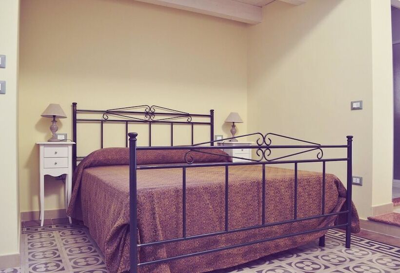 بنسيون La Stella Di Keplero