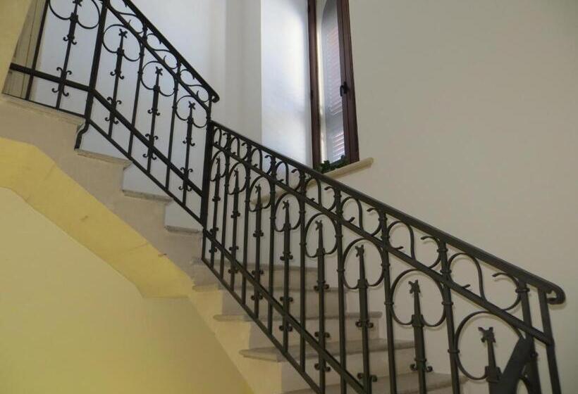 بنسيون La Stella Di Keplero