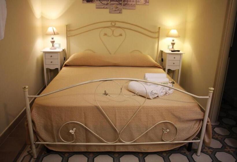 بنسيون La Stella Di Keplero