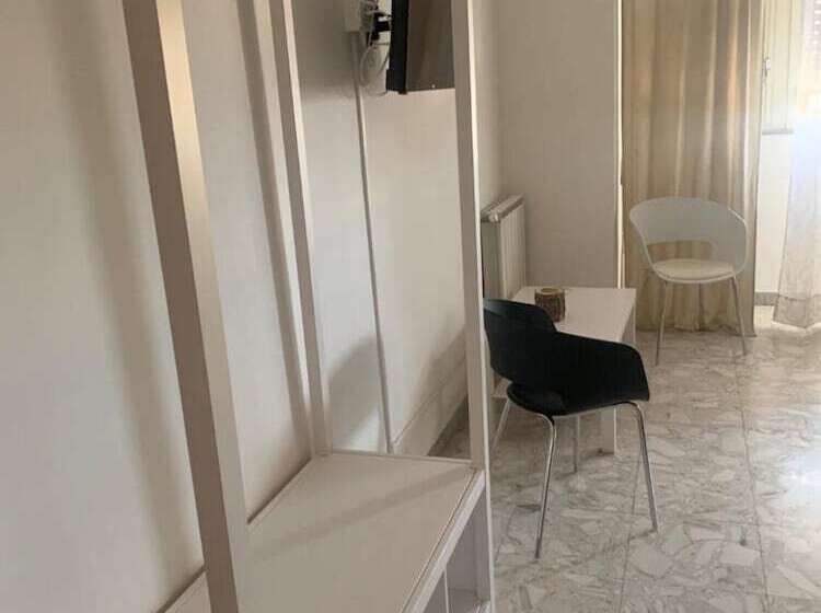 تختخواب و صبحانه Harmony Rooms