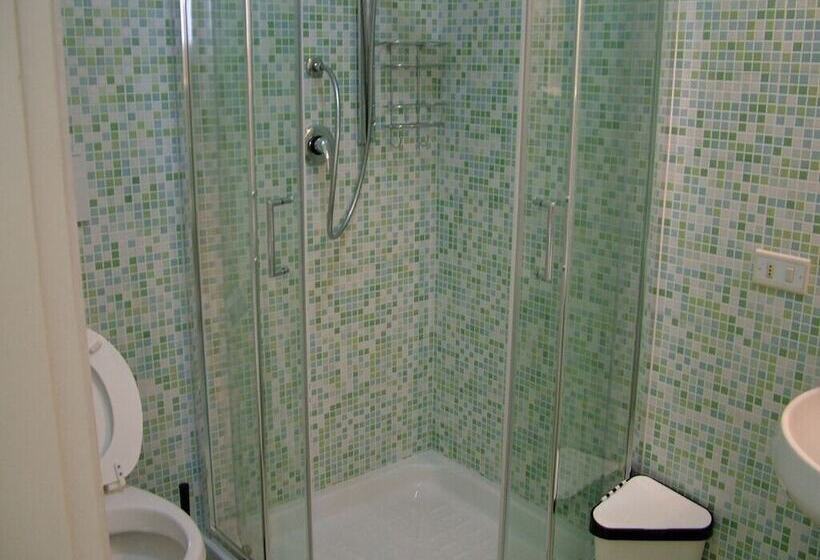 تختخواب و صبحانه Villa Felice