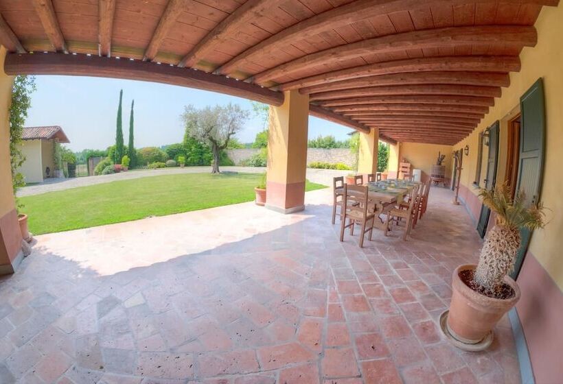 فندق ريفى Agriturismo Villa Antonella
