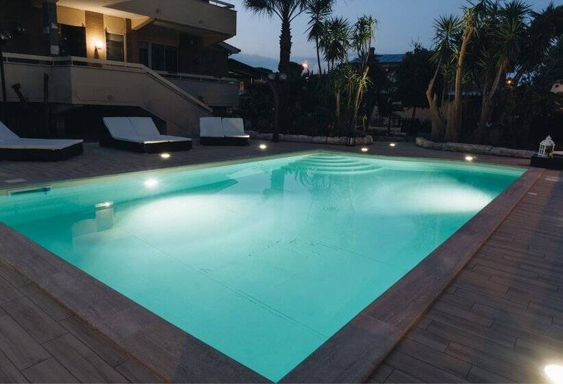تختخواب و صبحانه Resort La Magnolia