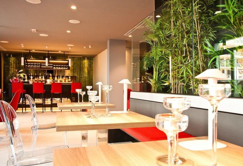 호텔 Ambruosi Village Resort & Spa