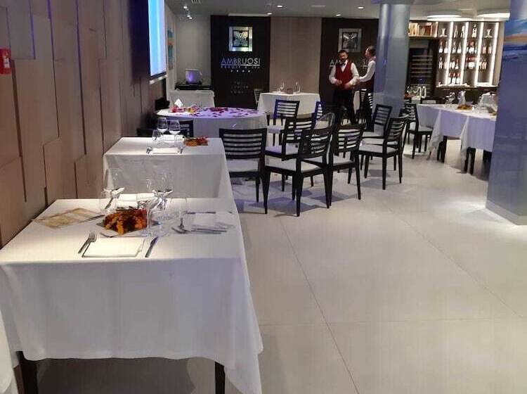 호텔 Ambruosi Village Resort & Spa
