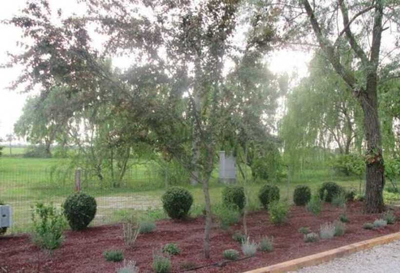 فندق ريفى Agriturismo Quadrifoglio Relax