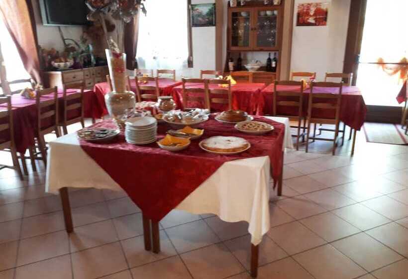 فندق ريفى Agriturismo Quadrifoglio Relax