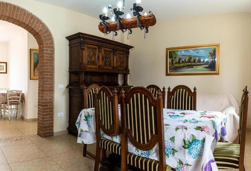 فندق ريفى Agriturismo Le Fontanelle Da Valente