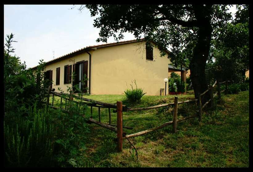 فندق ريفى Agriturismo Serratone