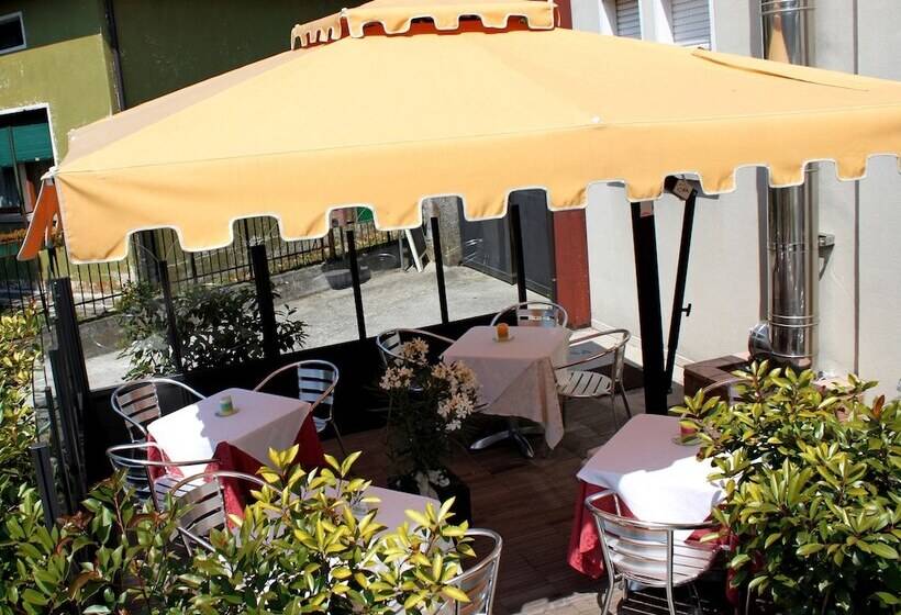 فندق Albergo Ristorante Fratte