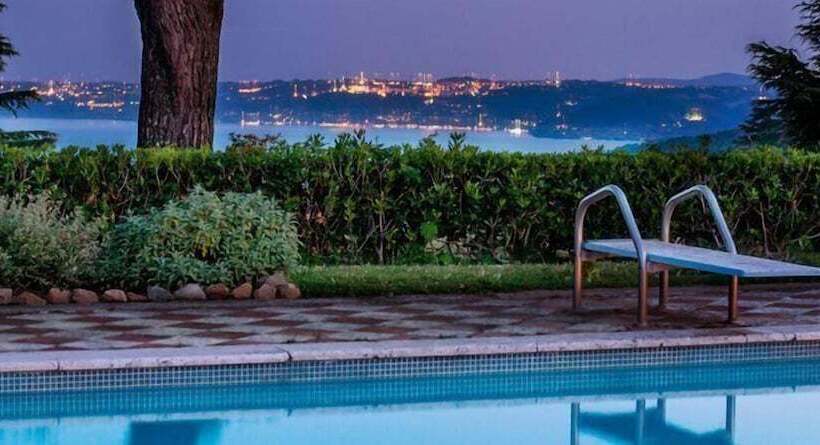 여관 Almanuda Naturist Village