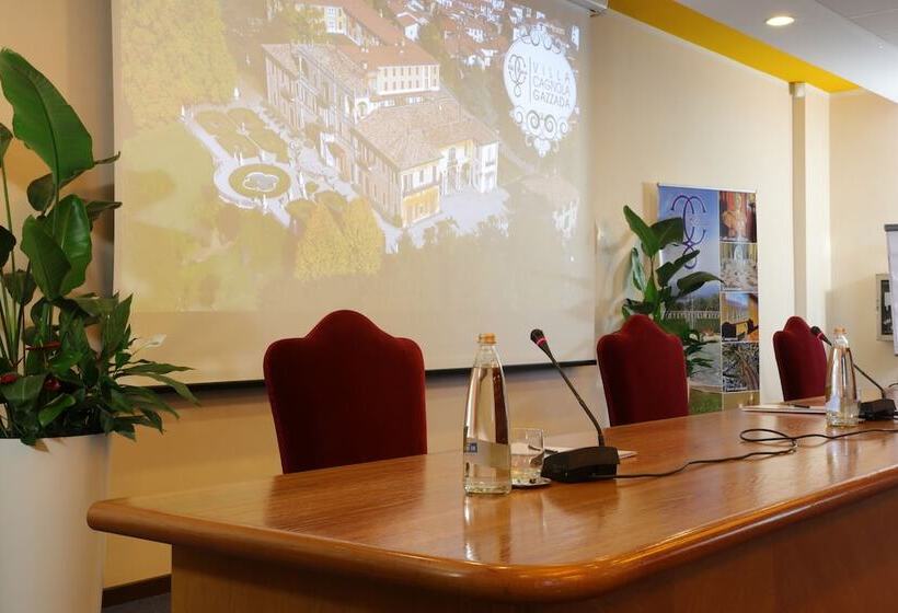 여관 Villa Cagnola