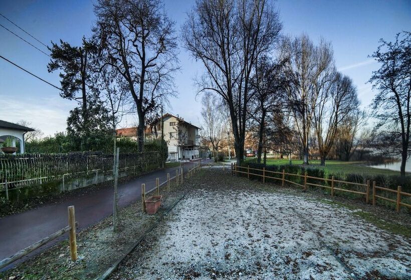 مبيت وإفطار Ritratto Sul Lago