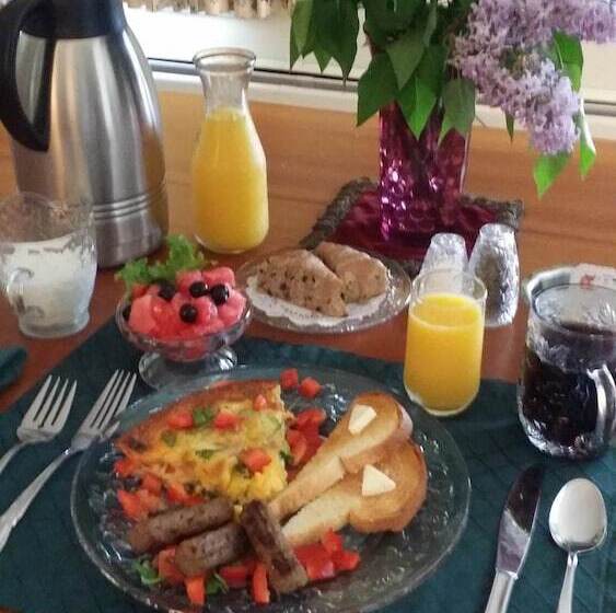 مبيت وإفطار Maple Springs Lake Side Inn