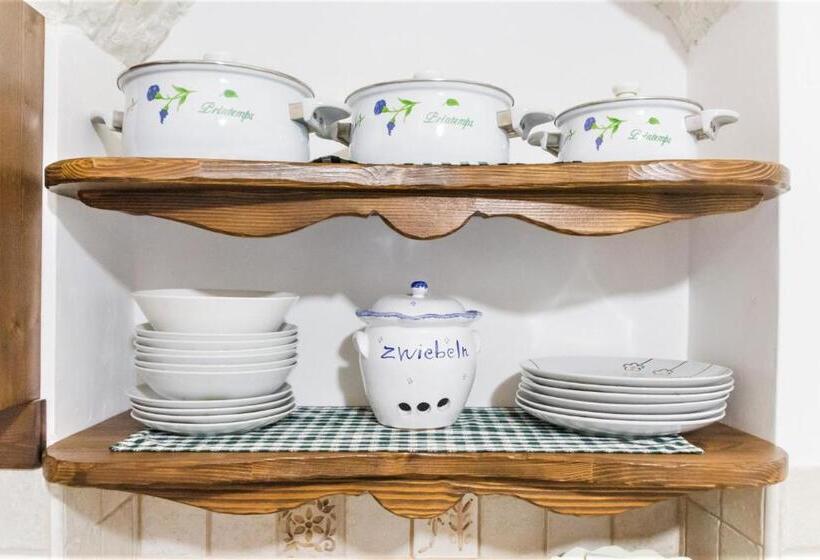 تختخواب و صبحانه Trulli Donna Isabella