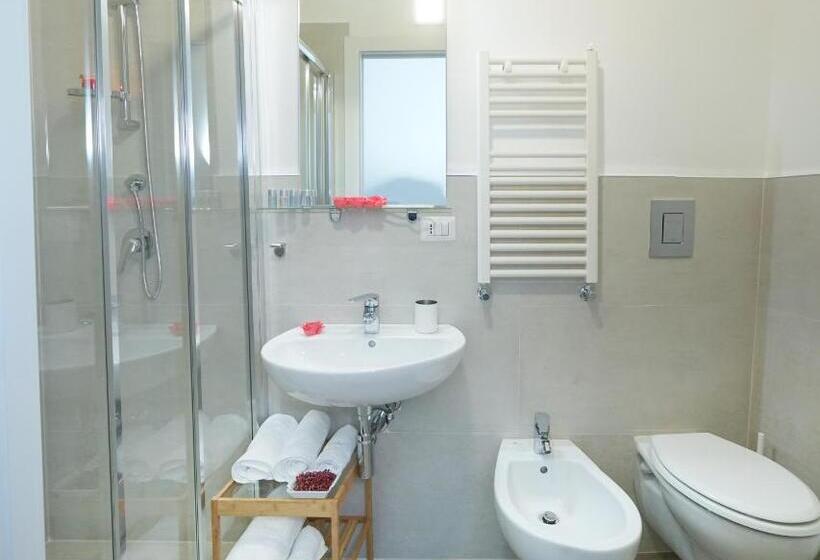 Femily B&b Bed And Breakfast Di Puglia In   Bari