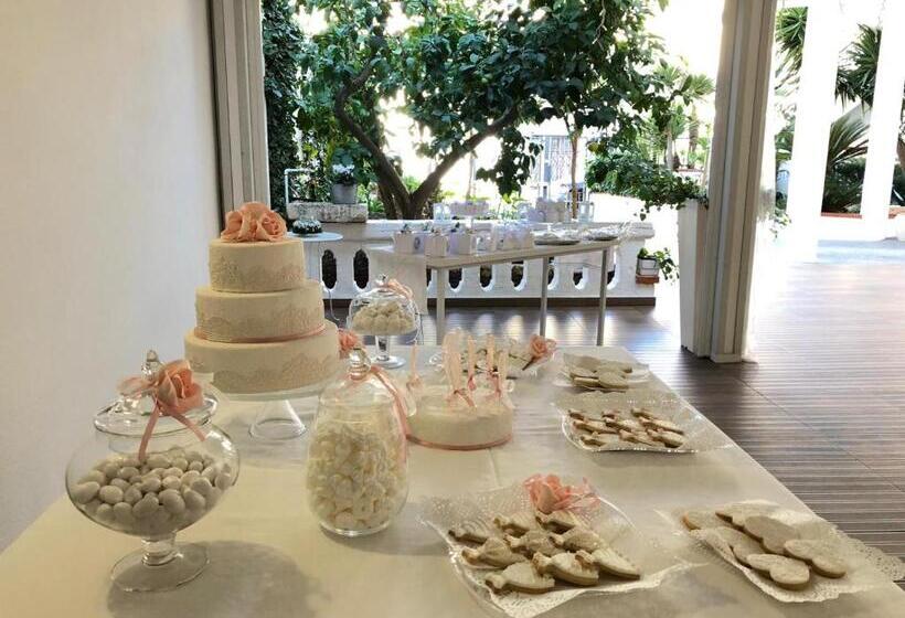 Femily B&b Bed And Breakfast Di Puglia In   Bari