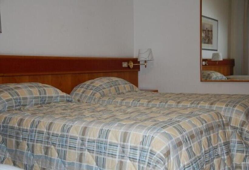 فندق Albergo Ristorante Del Ponte