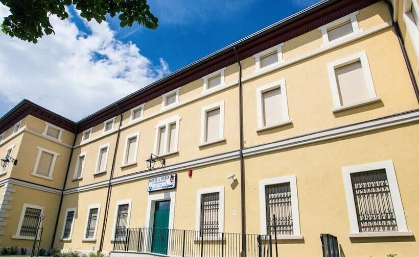 فندق Il Duca Del Montefeltro